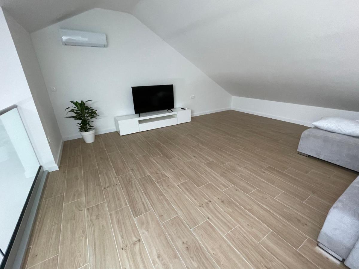 Galeria Apartment Podstrana Exterior photo
